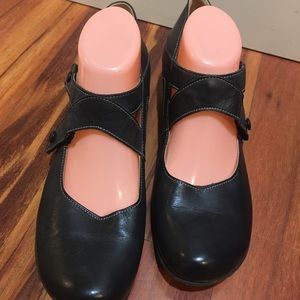 GHIBI Women’s shoes size 41